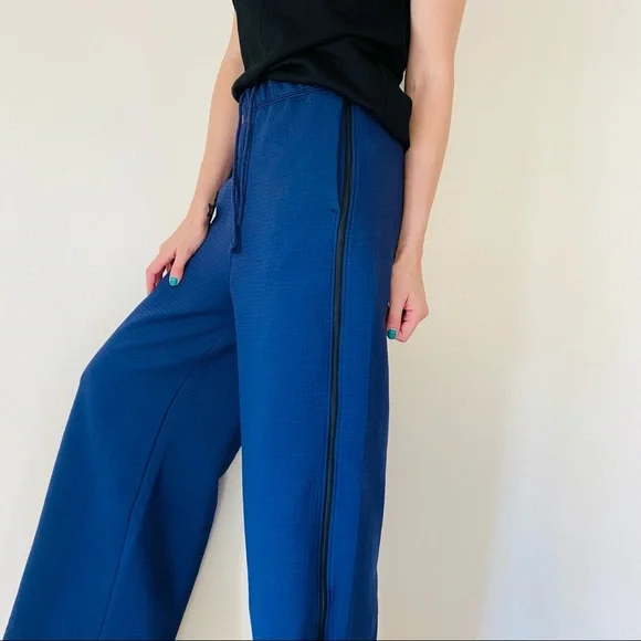 New Nike navy loose fit wide leg pants - Picture 3 of 9